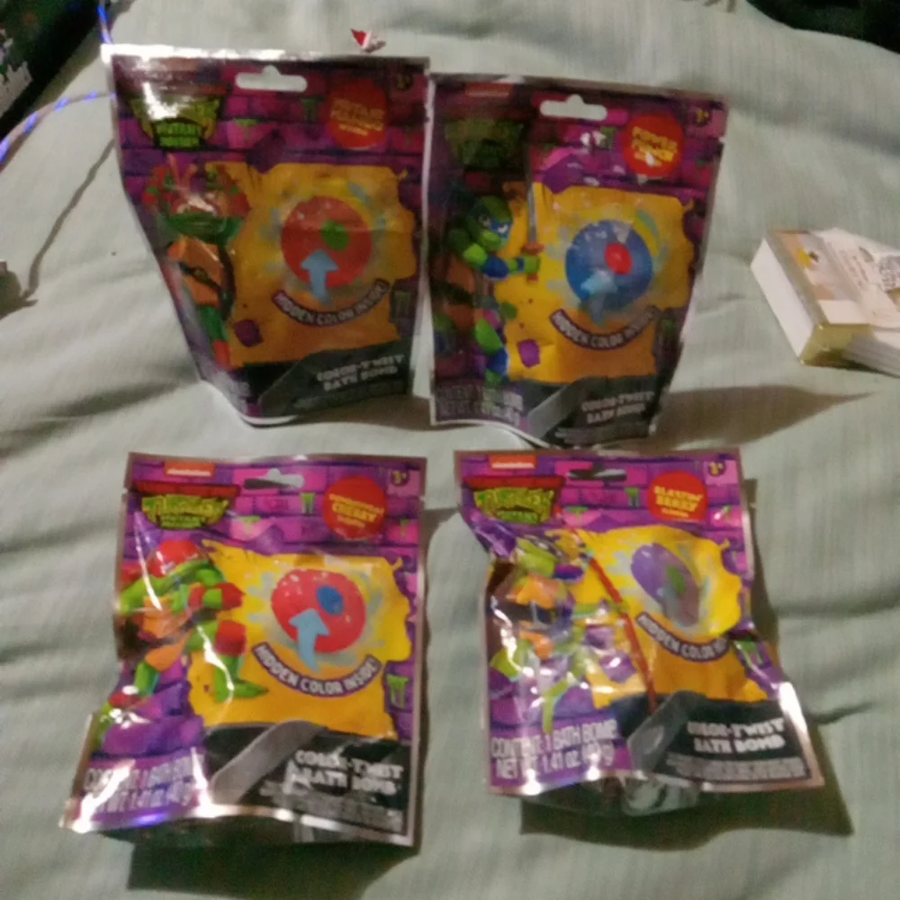 TMNT TEENAGE MUTANT NINJA TURTLES MAYHEM COLOR TWIST BATH BOMBS Add to Water - Picture 4 of 5